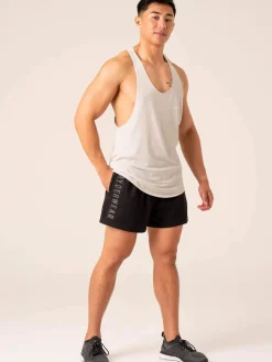 Advance Arnie Short