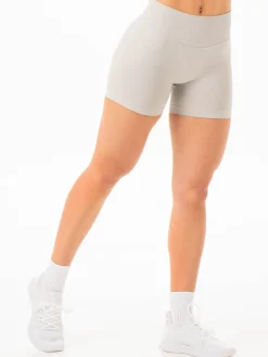 Boost Seamless Shorts