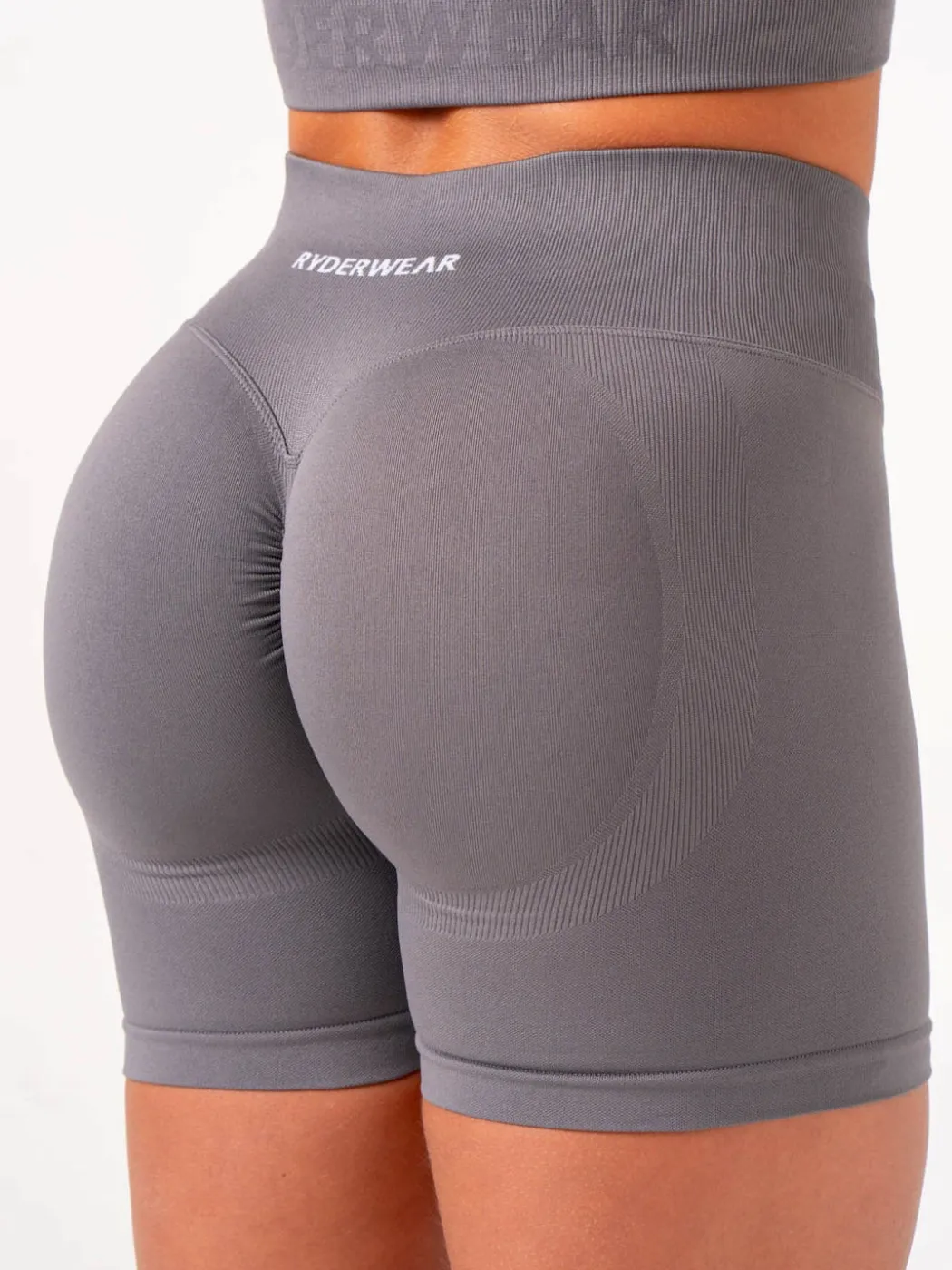 Lift Scrunch Shorts