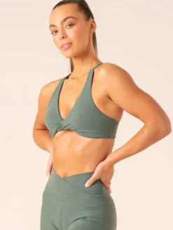 Momentum Twist Sports Bra