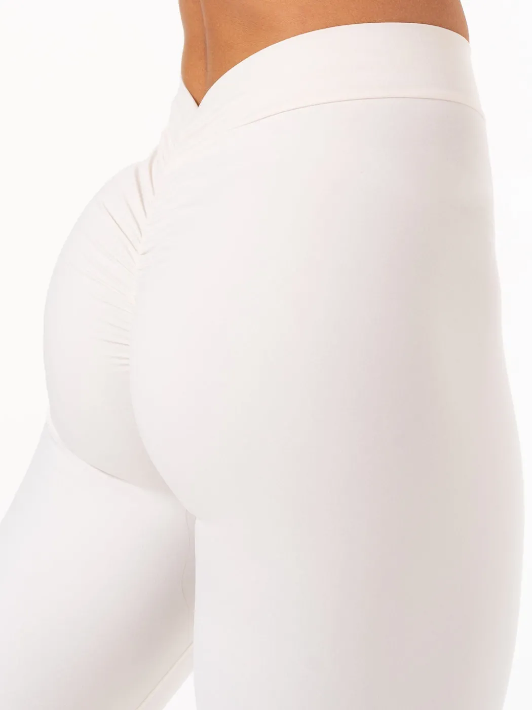 NKD V Scrunch Leggings