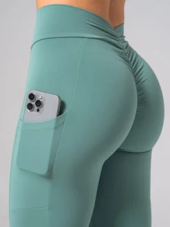 NKD V Scrunch Pocket Leggings