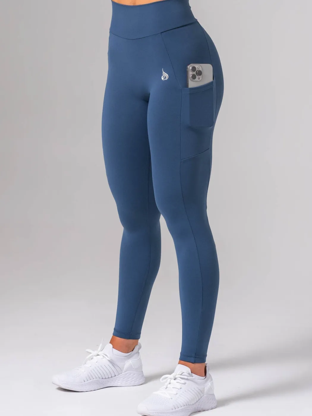 NKD V Scrunch Pocket Leggings
