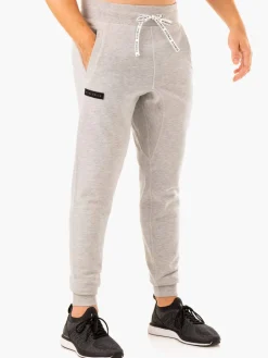 Recharge Tapered Track Pant