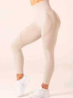 Staples Seamless Leggings